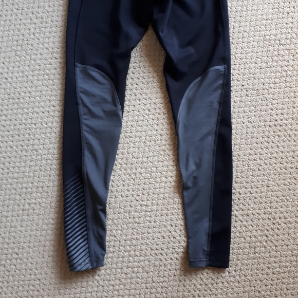 Adidas Primegreen Aeroready Leggings - Picture 7 of 7
